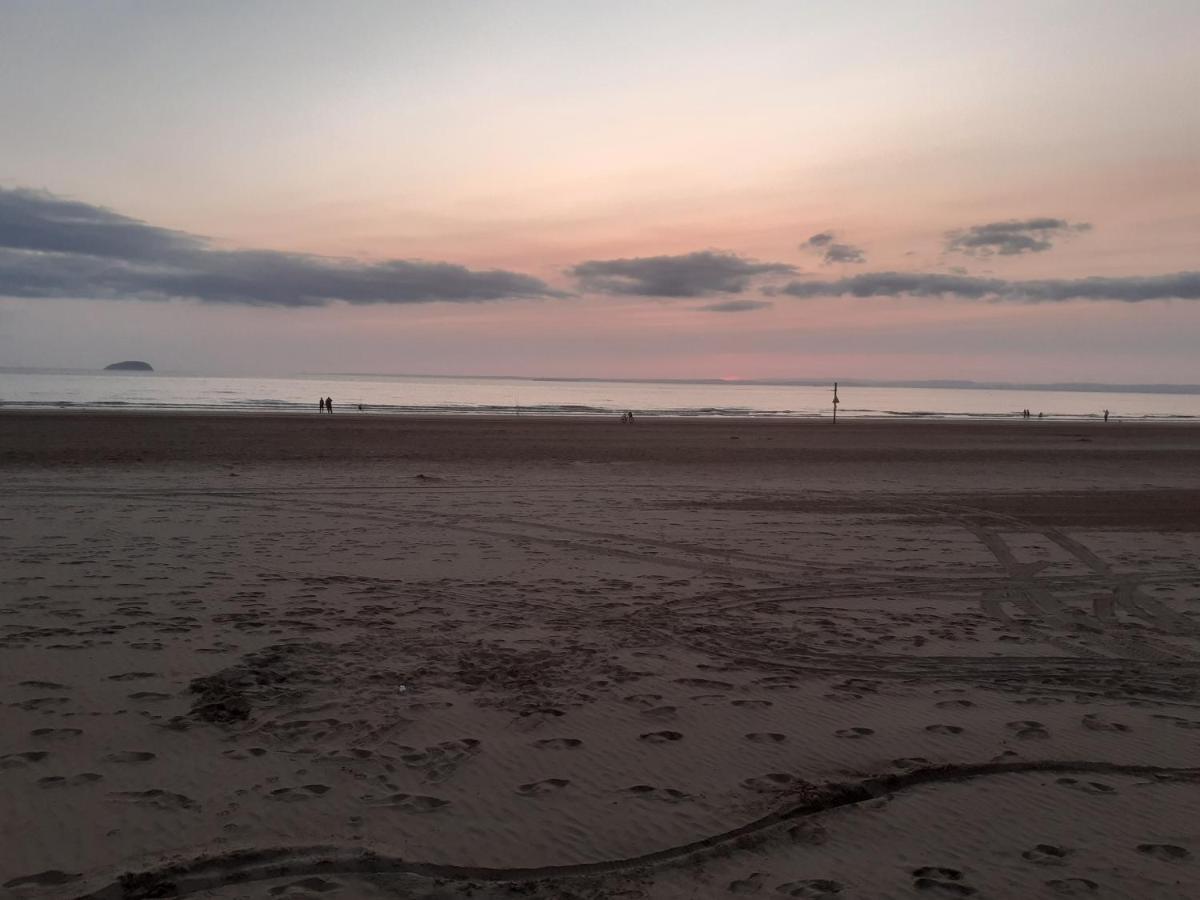 Characterful Cottage Near The Sea, Beach, Pier & Shops Weston-super-Mare Exterior foto